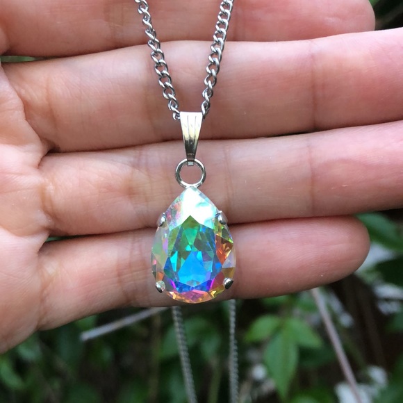Aurora Borealis Pear Crystal Necklace - Picture 4 of 10